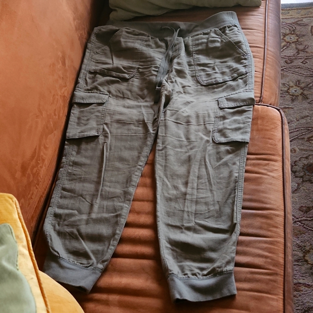 GAP Cargo pants size S